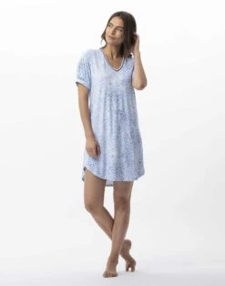 Chemise De Nuit Imprimée En Viscose élasthanne VICTORIA 701 Ciel -Pyjama Chic Femme Magasin chemise de nuit imprimee en viscose elasthanne victoria 701 ciel 3