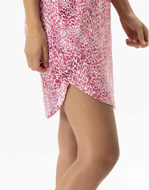 Chemise De Nuit Imprimée En Viscose élasthanne VICTORIA 701 Fraise -Pyjama Chic Femme Magasin chemise de nuit imprimee en viscose elasthanne victoria 701 fraise 2