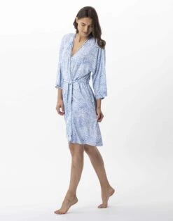 Kimono Imprimé En Viscose élasthanne VICTORIA 760 Ciel -Pyjama Chic Femme Magasin kimono imprime en viscose elasthanne victoria 760 ciel 5