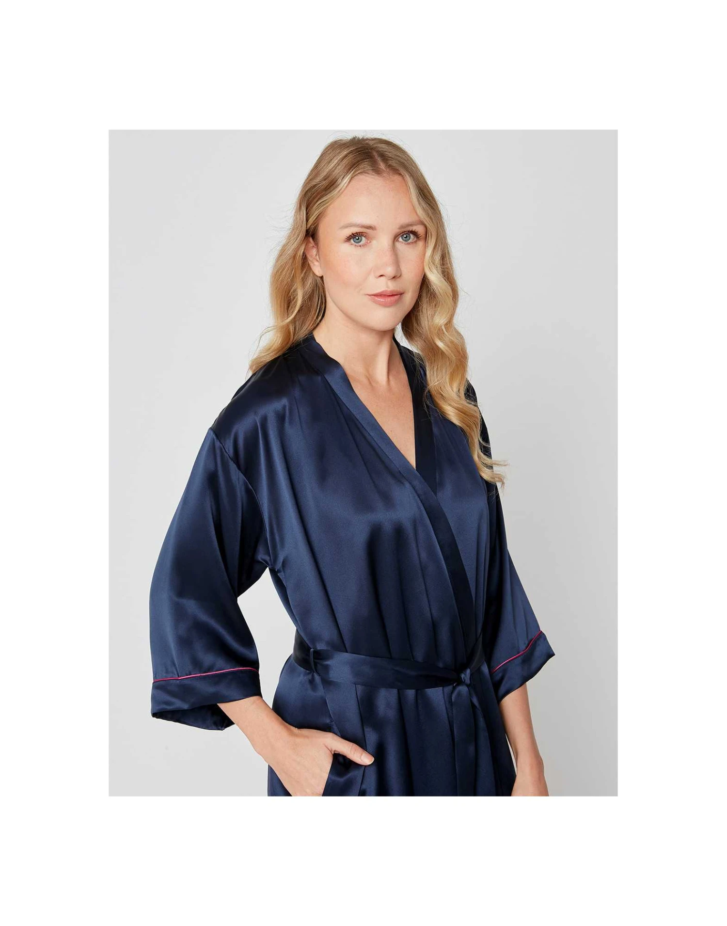 Kimono Soie 260 Marine 2 Kimono Soie 260 Marine – Image 2