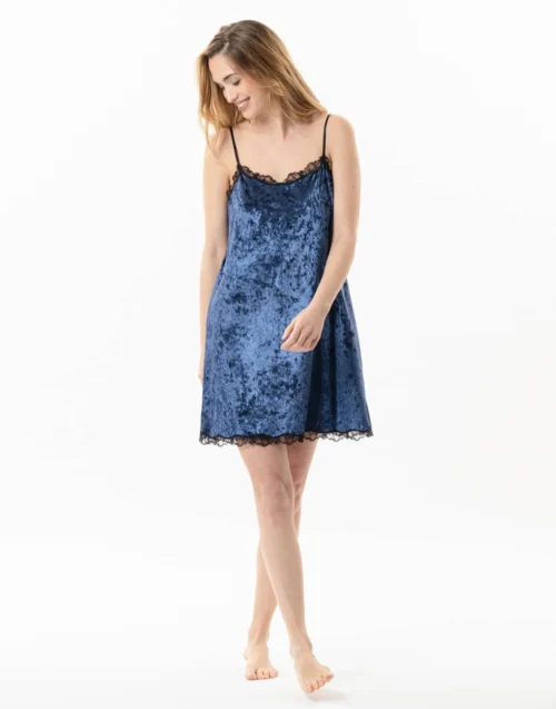 Nuisette En Panne De Velours PLATINE 803 Bleu 9 Nuisette En Panne De Velours PLATINE 803 Bleu -Pyjama Chic Femme Magasin nuisette en panne de velours platine 803 bleu 3