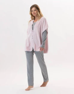 Poncho En Peluche Flanelle ESSENTIEL H56RL Bois De Rose -Pyjama Chic Femme Magasin poncho en peluche flanelle essentiel h56rl bois de rose 3