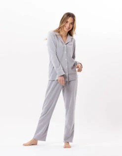 Pyjama Boutonné En Micropolaire DOUCE 806 Gris Chine 11 Pyjama Boutonné En Micropolaire DOUCE 806 Gris Chine -Pyjama Chic Femme Magasin pyjama boutonne en micropolaire douce 806 gris chine 3
