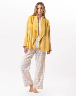 Veste En Peluche Flanelle ESSENTIEL 873 Pollen -Pyjama Chic Femme Magasin veste en peluche flanelle essentiel 873 pollen 2