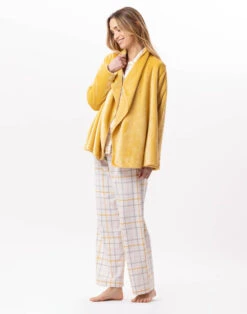 Veste En Peluche Flanelle ESSENTIEL 873 Pollen -Pyjama Chic Femme Magasin veste en peluche flanelle essentiel 873 pollen 3