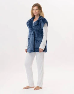 Veste En Peluche Flanelle ESSENTIEL 876 Prusse -Pyjama Chic Femme Magasin veste en peluche flanelle essentiel 876 prusse 4