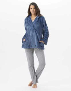 Veste En Peluche Flanelle ESSENTIEL H77A Prusse 8 Veste En Peluche Flanelle ESSENTIEL H77A Prusse -Pyjama Chic Femme Magasin veste en peluche flanelle essentiel h77a prusse 2